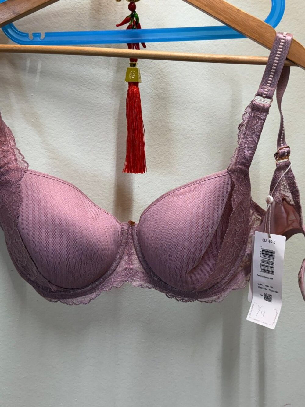 triumph bra  36DD or 80E NWT